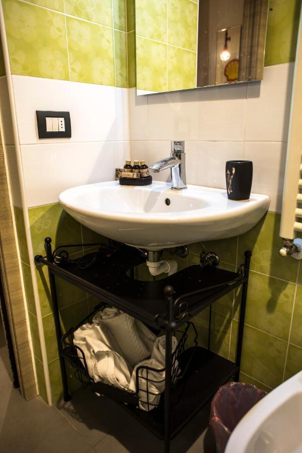 Hotel R&B La Pomposa Dei Motori Modena Zewnętrze zdjęcie